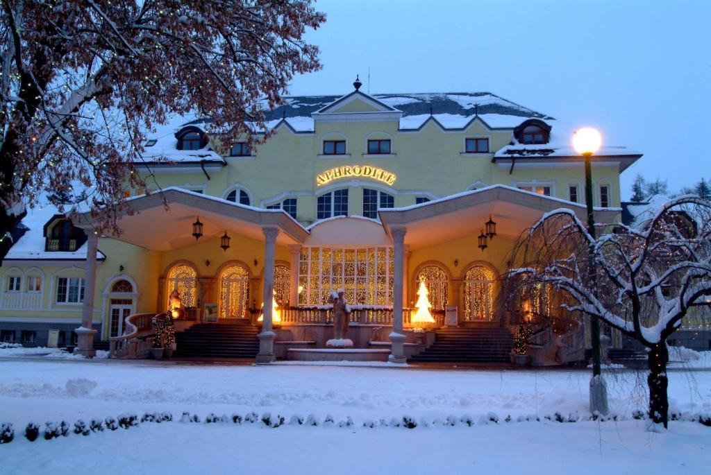 Aphrodite Palace Rajecké Teplice Exterior foto